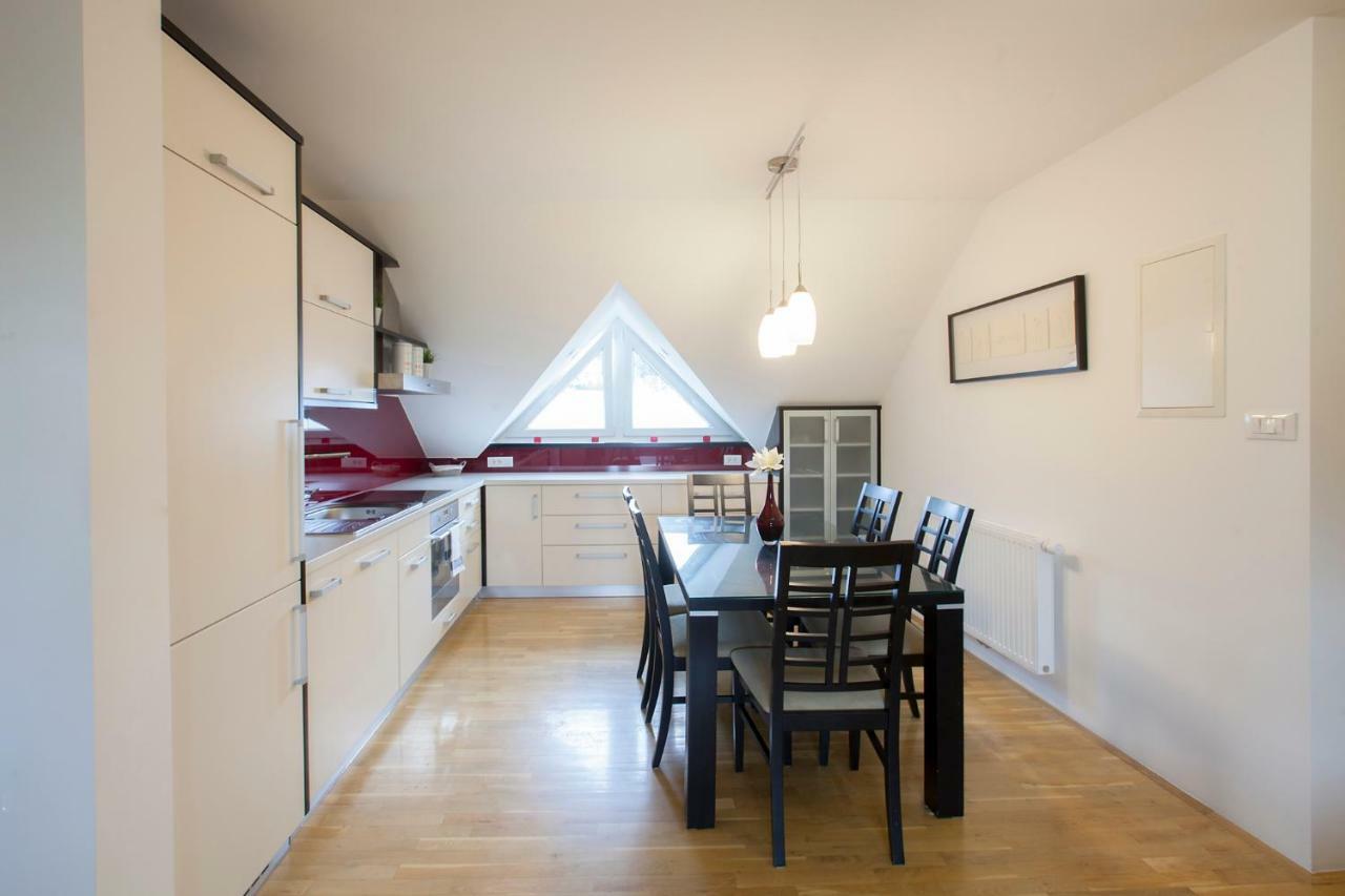 Luxury Apartment Karolina بليد المظهر الخارجي الصورة